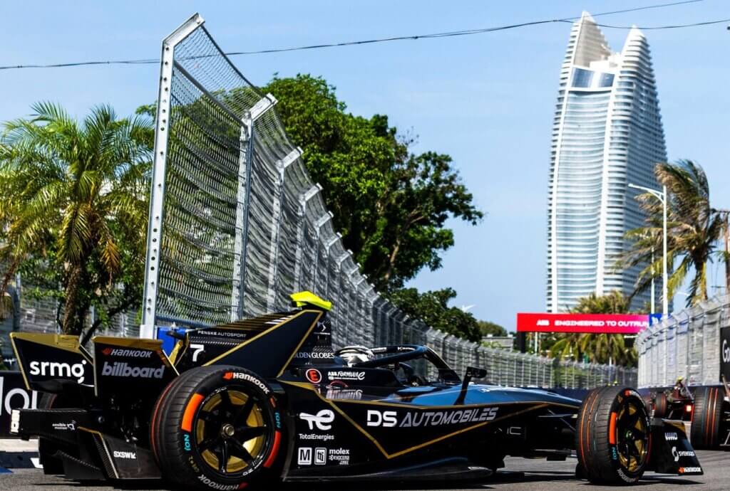 Great execution of the race saw Maximilian Günther and DS Penske race into a competitive P6 finish at the Sanya E-Prix after starting P19.
